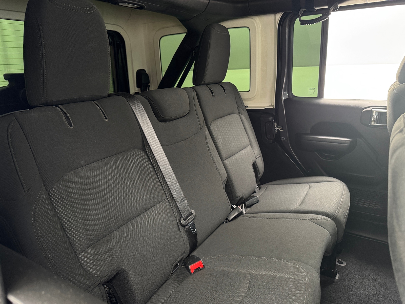 Thumbnail: 2019 Jeep Wrangler - 6