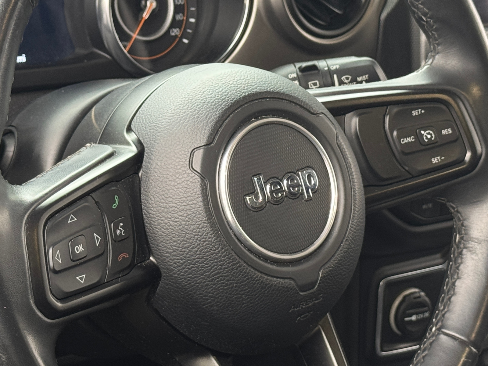 Thumbnail: 2019 Jeep Wrangler - 5