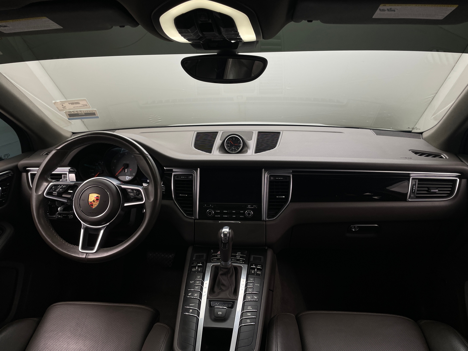 Thumbnail: 2018 Porsche Macan - 2