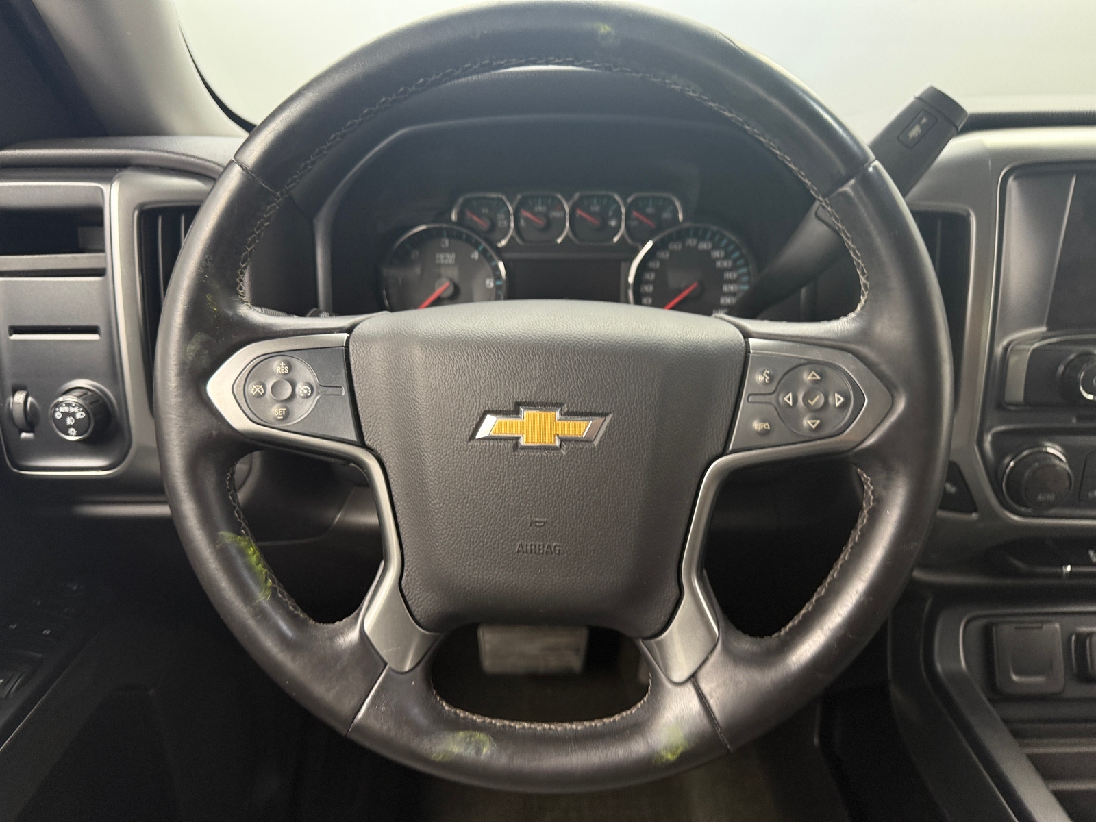 Thumbnail: 2015 Chevrolet Silverado 1500 - 5