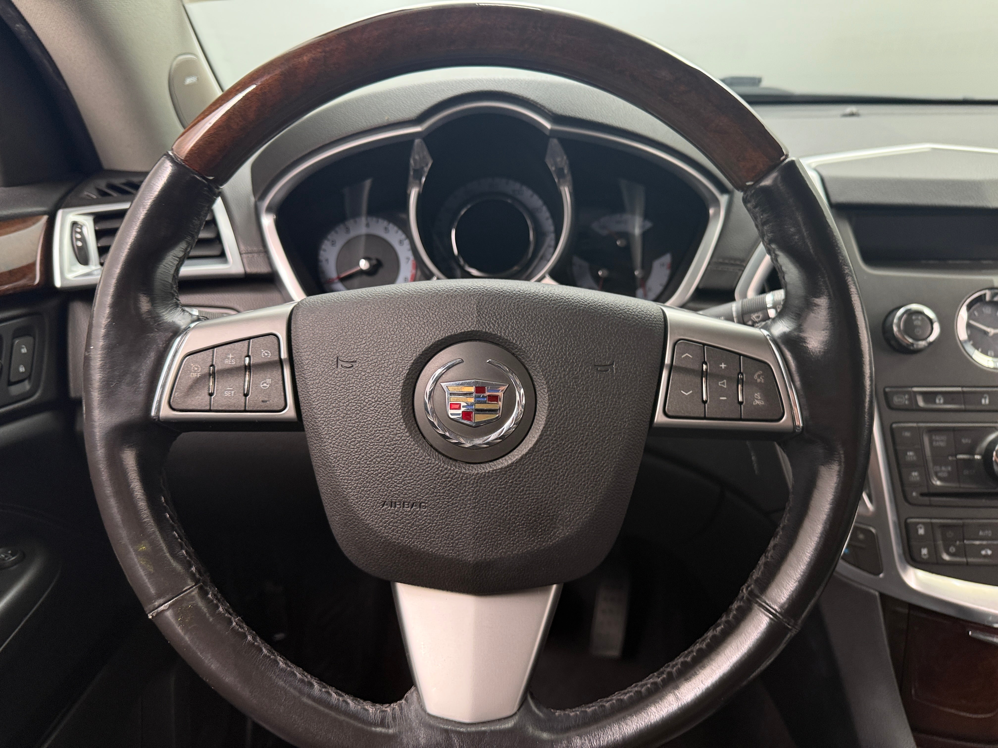 Image 8 of 2012 Cadillac SRX base