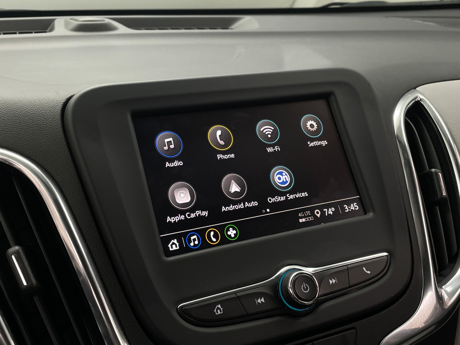 Thumbnail: 2023 Chevrolet Equinox - 4