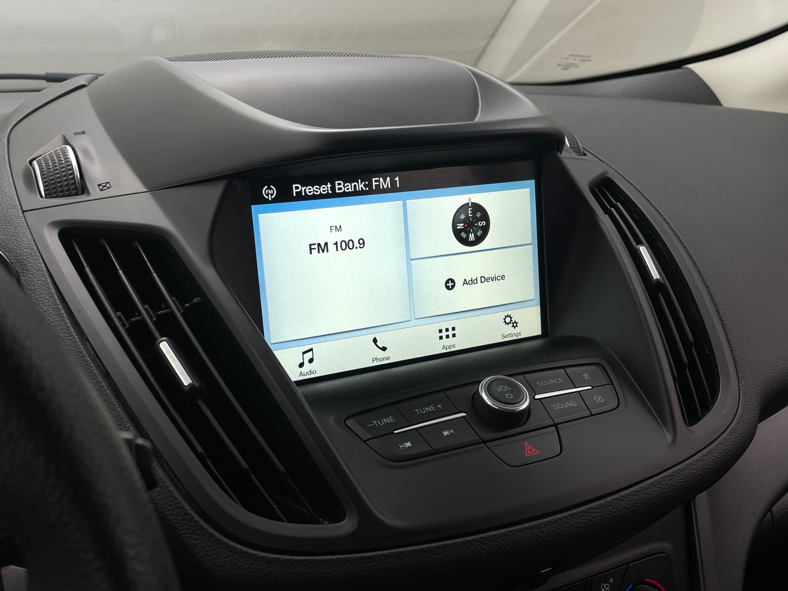Thumbnail: 2019 Ford Escape - 4