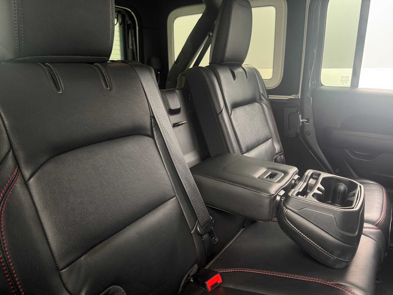Thumbnail: 2020 Jeep Wrangler - 5