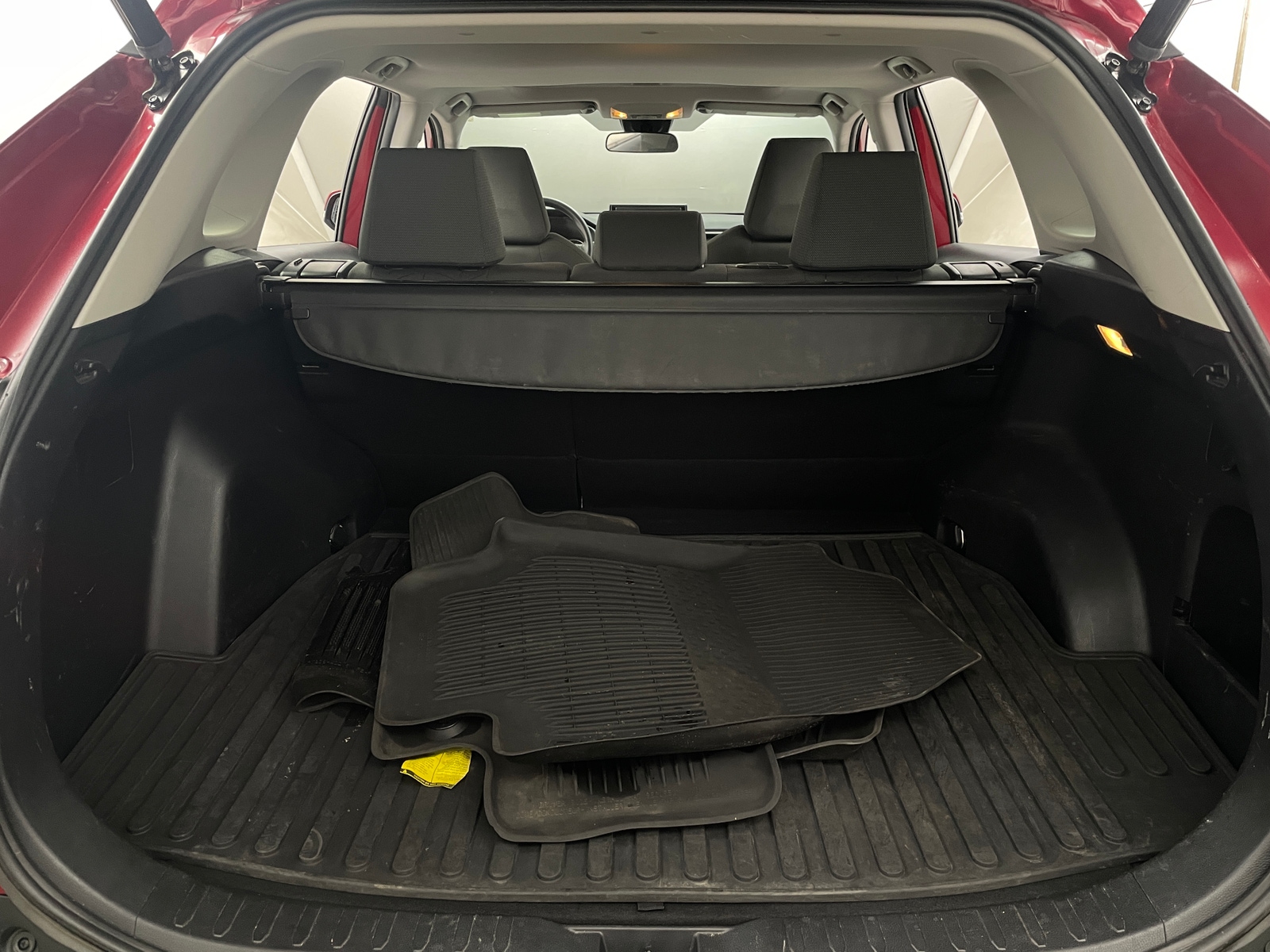 Thumbnail: 2021 Toyota RAV4 - 7