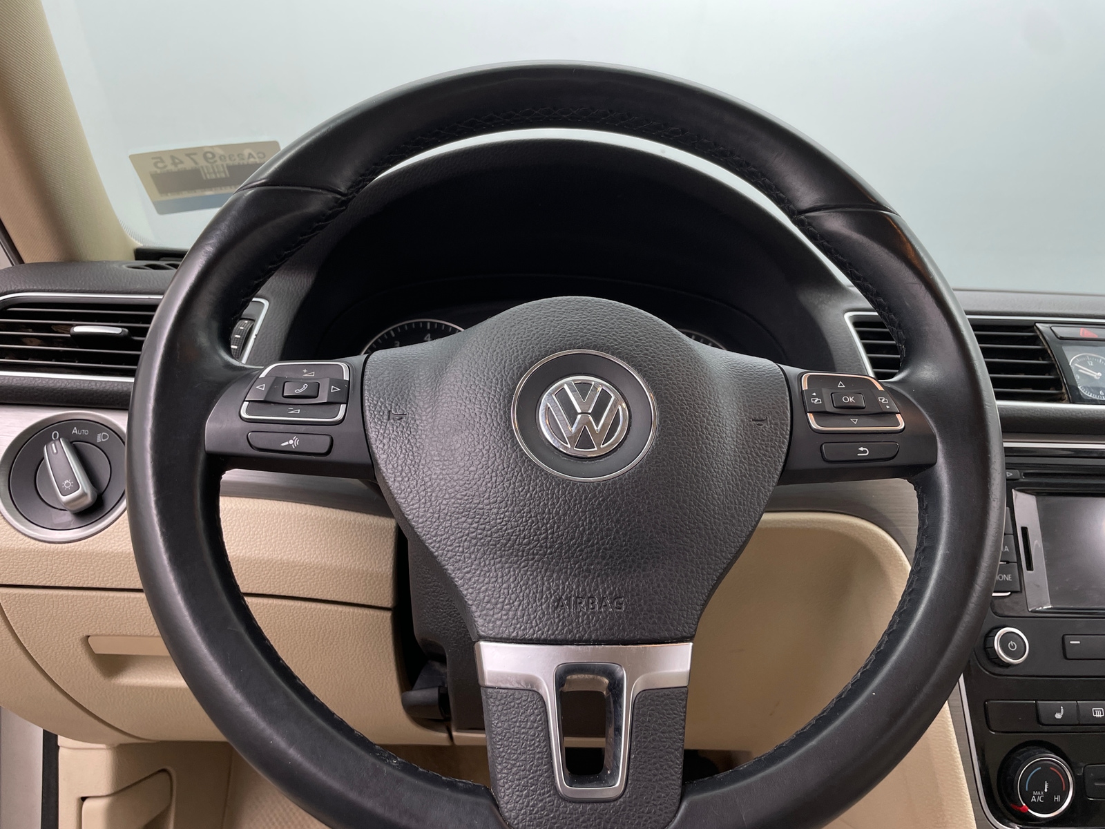Thumbnail: 2014 Volkswagen Passat - 4
