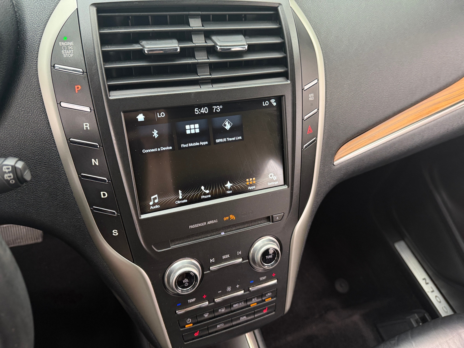 Thumbnail: 2017 Lincoln MKC - 3