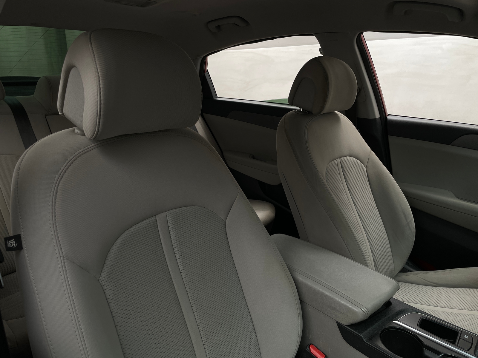 Thumbnail: 2015 Hyundai Sonata - 2
