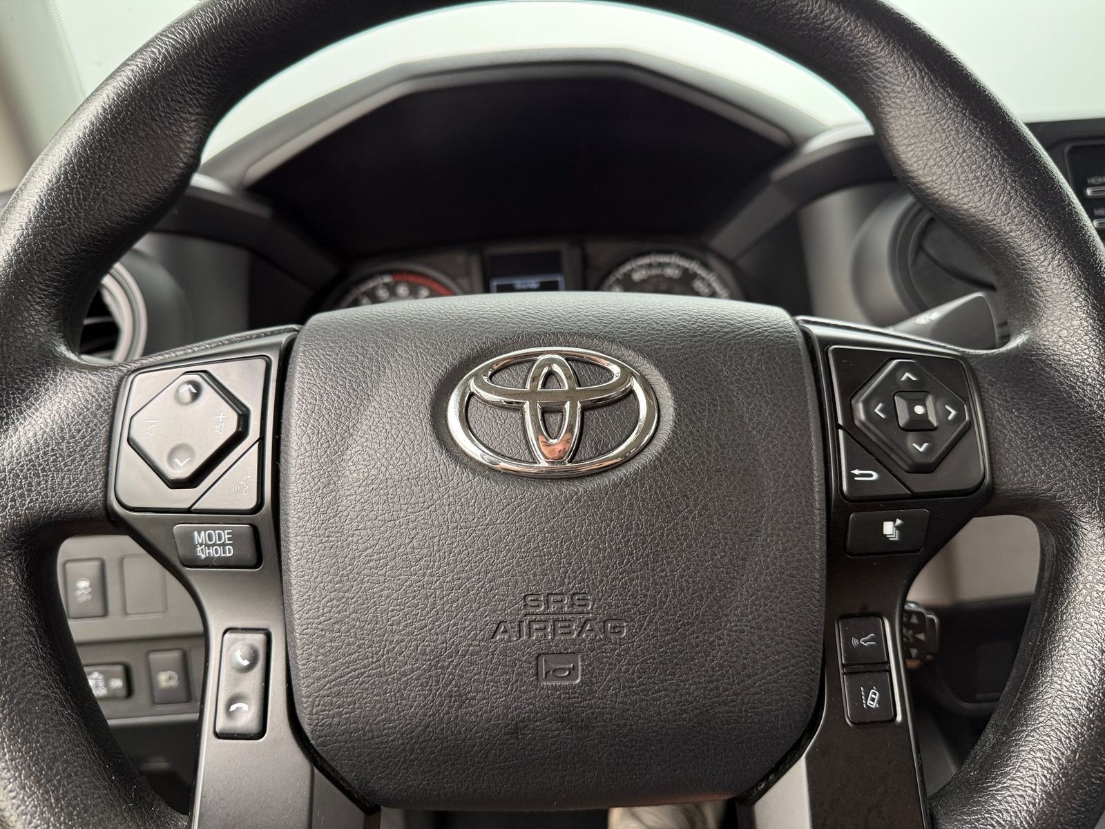 Thumbnail: 2022 Toyota Tacoma - 5