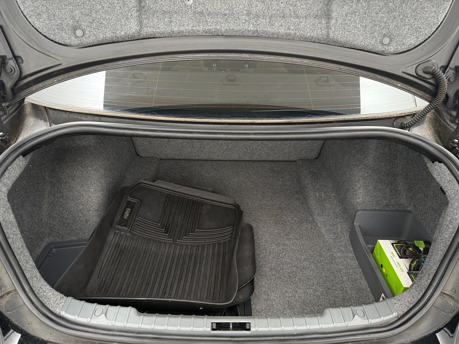 Thumbnail: 2011 BMW 3 Series - 6