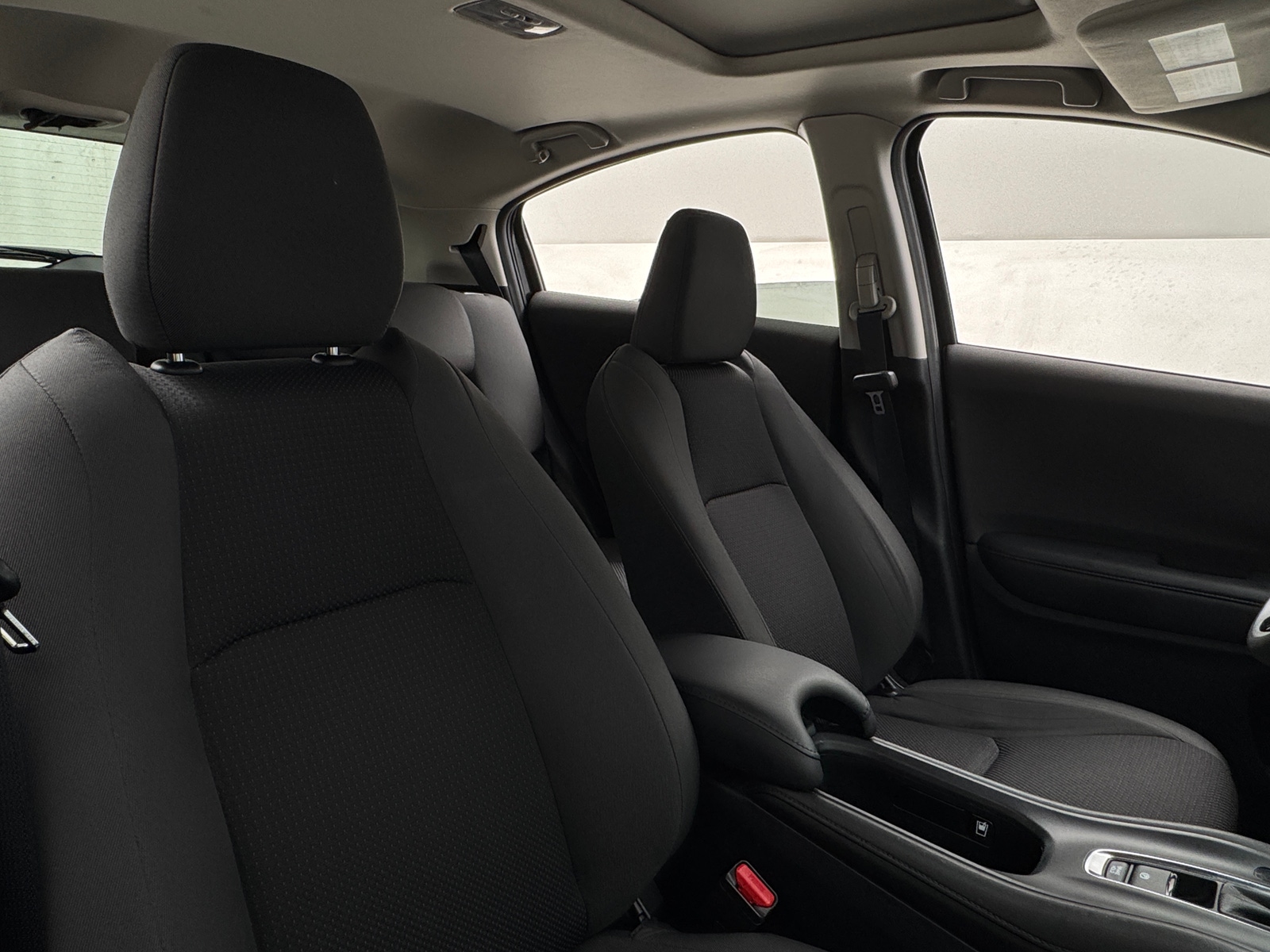 Thumbnail: 2019 Honda HR-V - 2