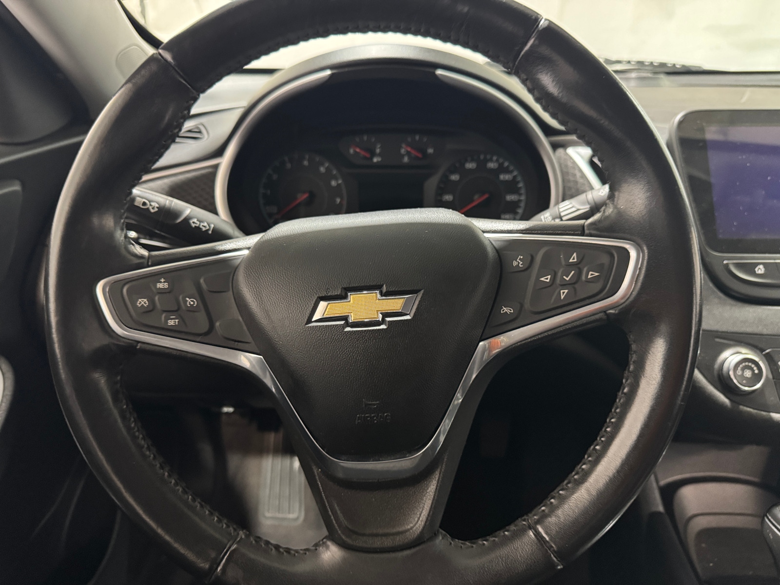 Thumbnail: 2019 Chevrolet Malibu - 5