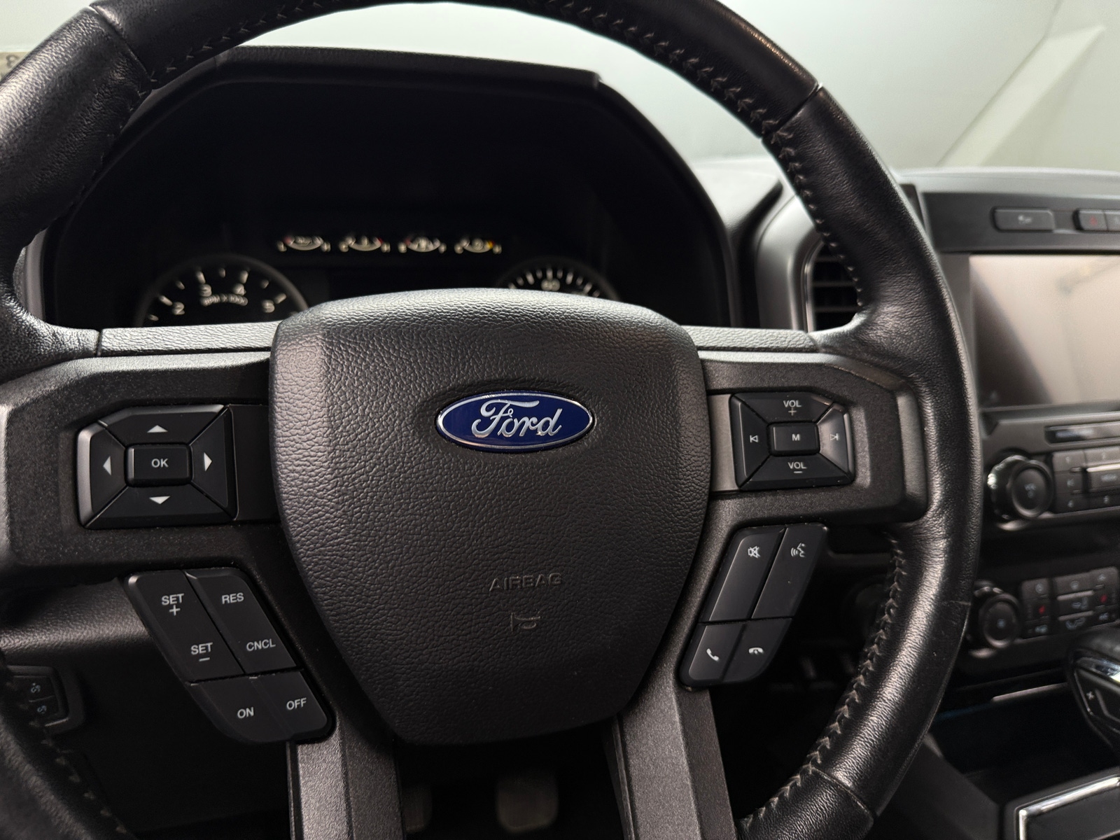 Thumbnail: 2019 Ford Econoline - 5