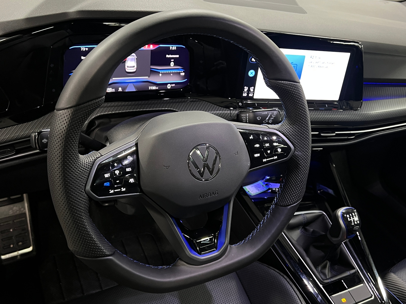 Thumbnail: 2024 Volkswagen Golf - 4