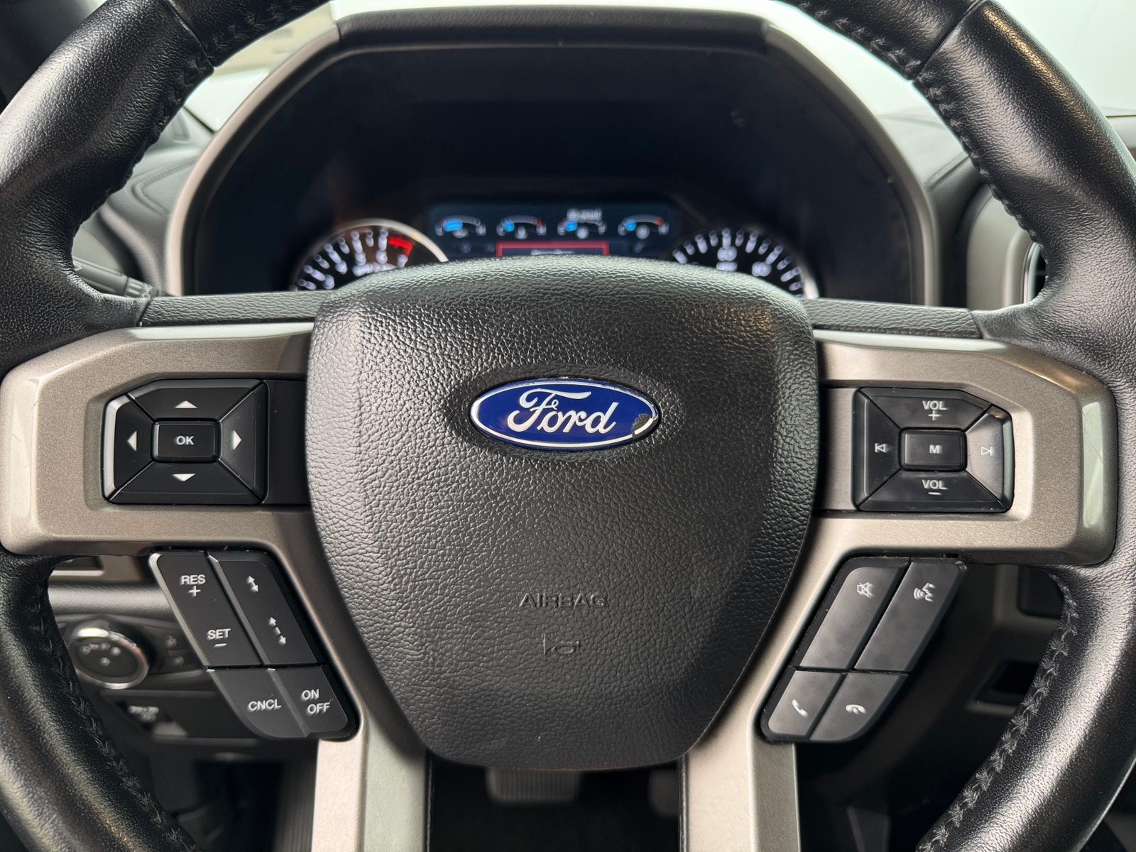 Thumbnail: 2021 Ford Expedition - 4