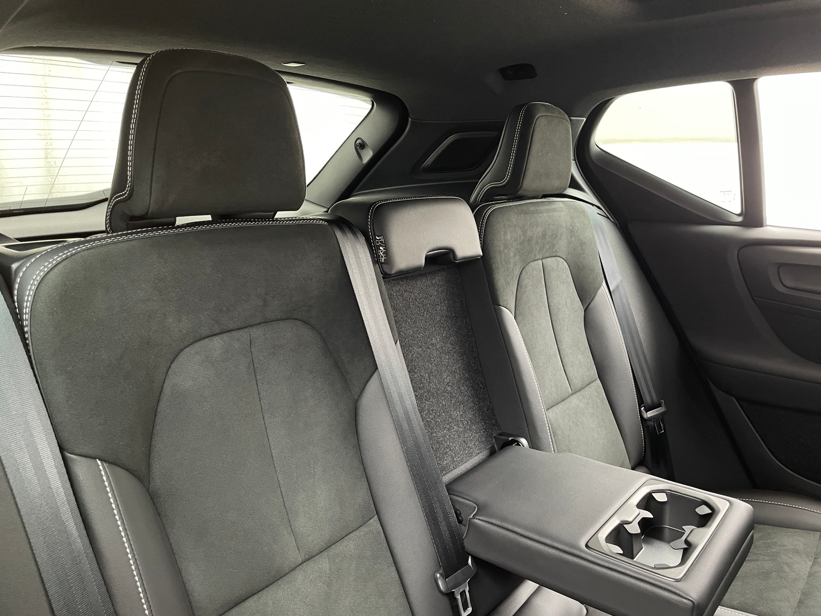 Thumbnail: 2021 Volvo XC40 - 5