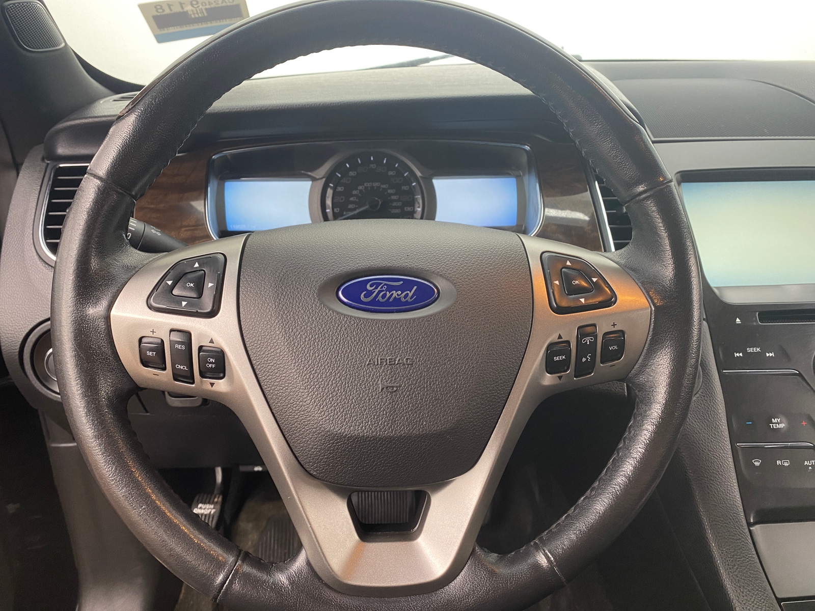 Thumbnail: 2015 Ford Taurus - 4