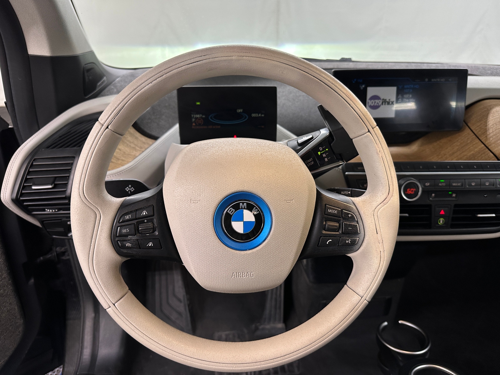 Thumbnail: 2016 BMW i3 - 5