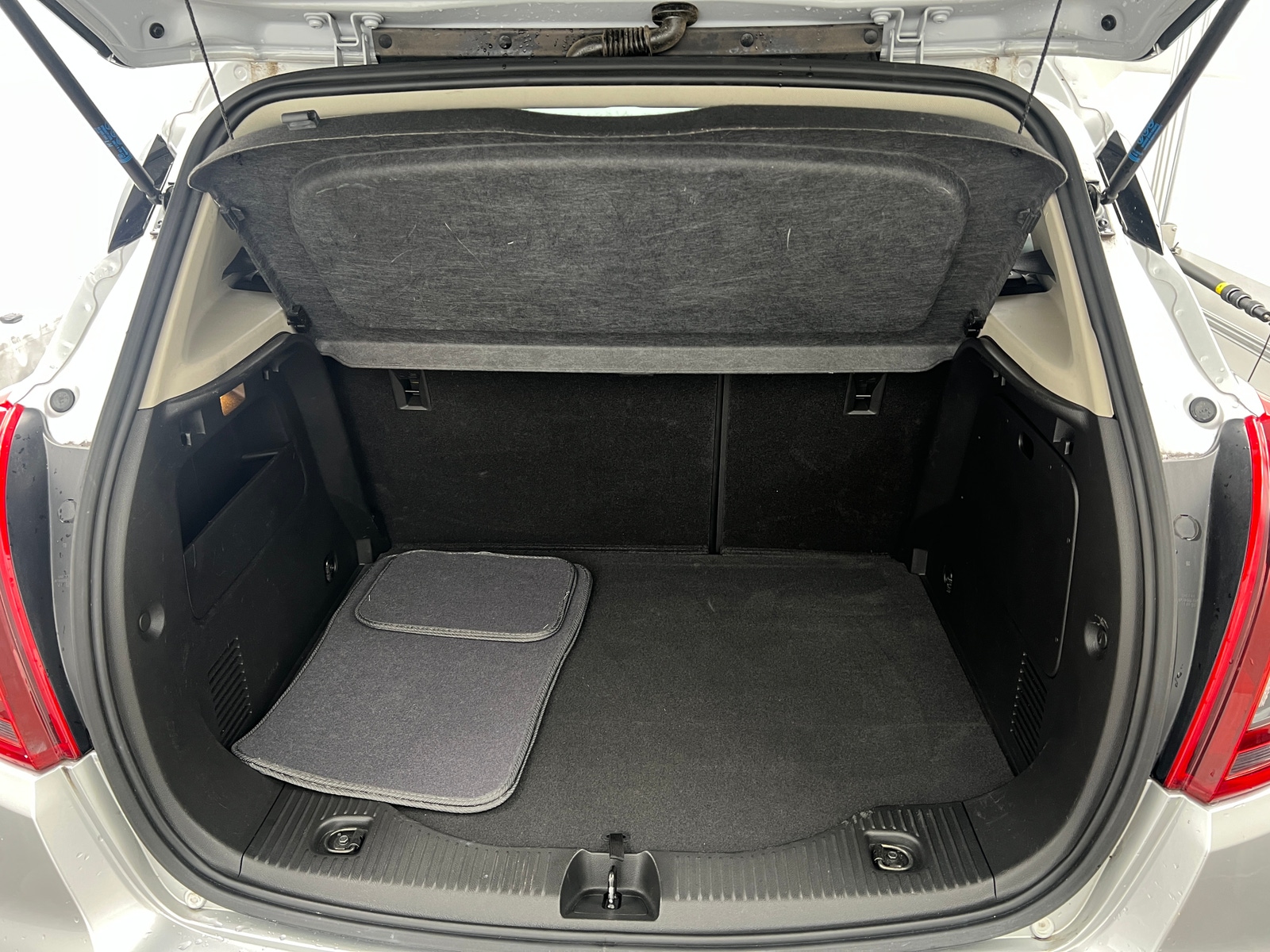 Thumbnail: 2017 Buick Encore - 7