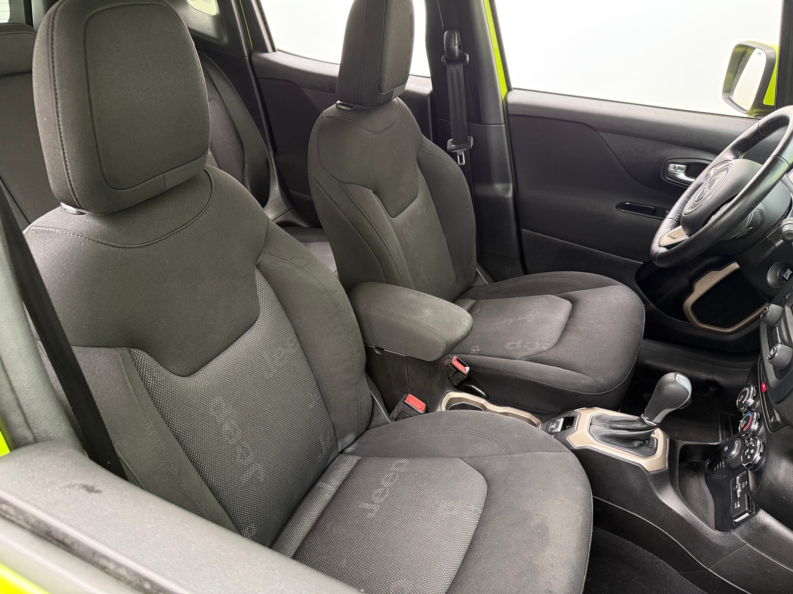 Thumbnail: 2017 Jeep Renegade - 2