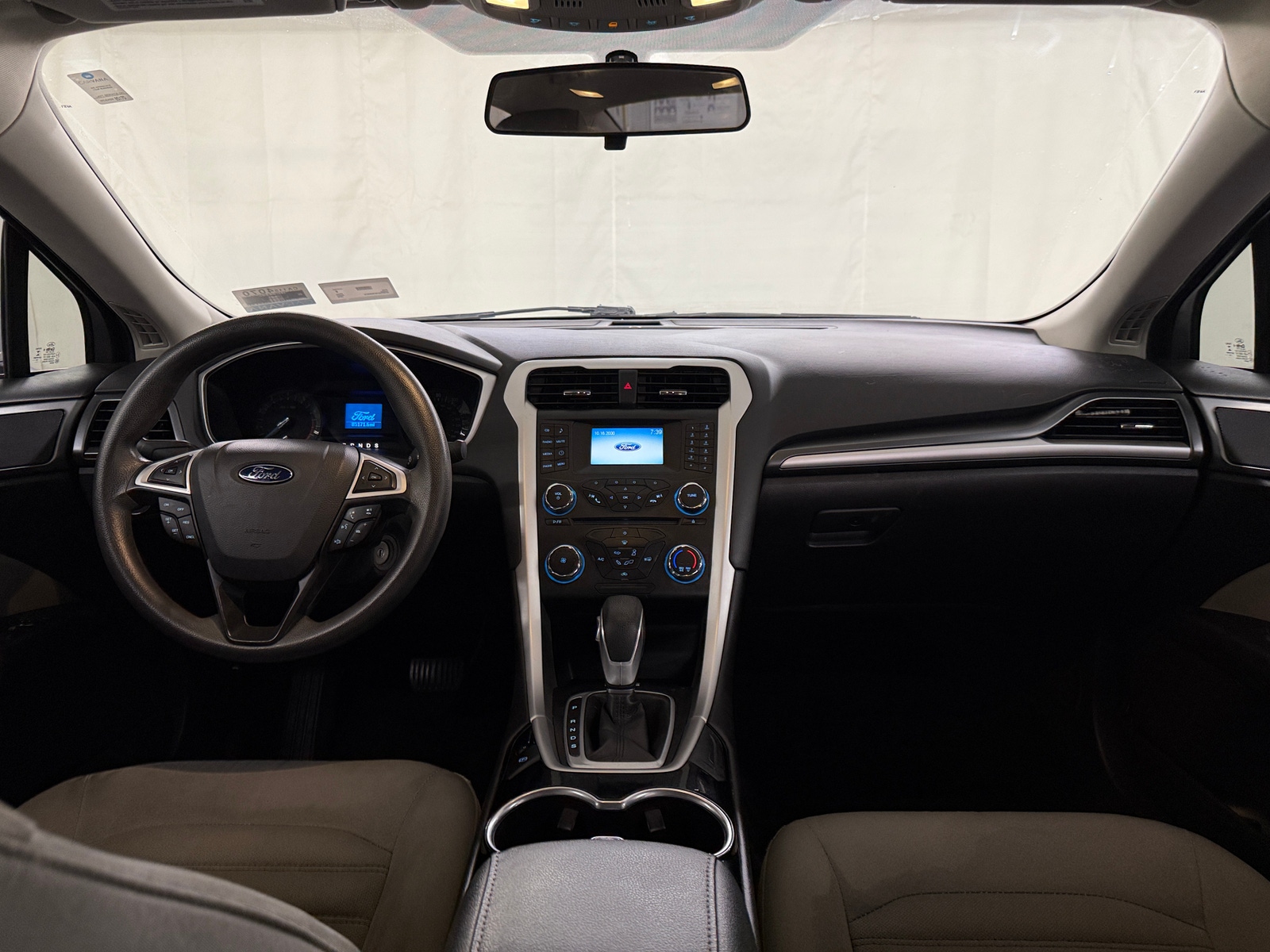 Thumbnail: 2015 Ford Fusion - 3