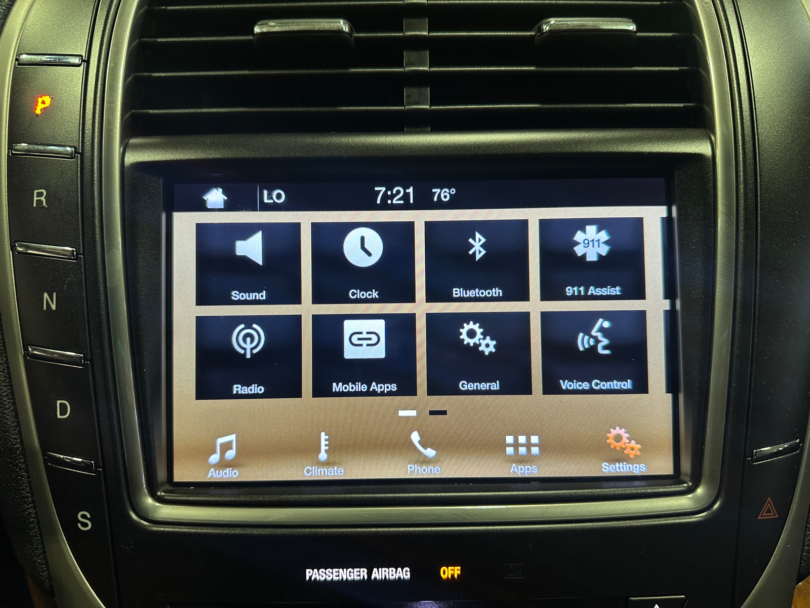Thumbnail: 2016 Lincoln MKX - 3