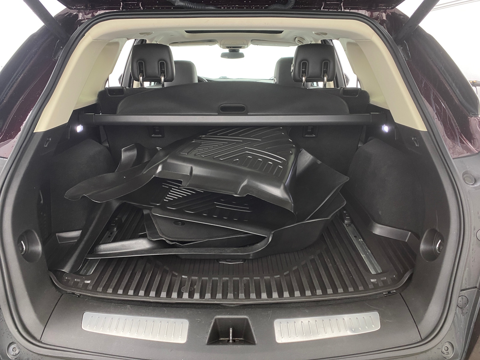 Thumbnail: 2017 Cadillac XT5 - 6