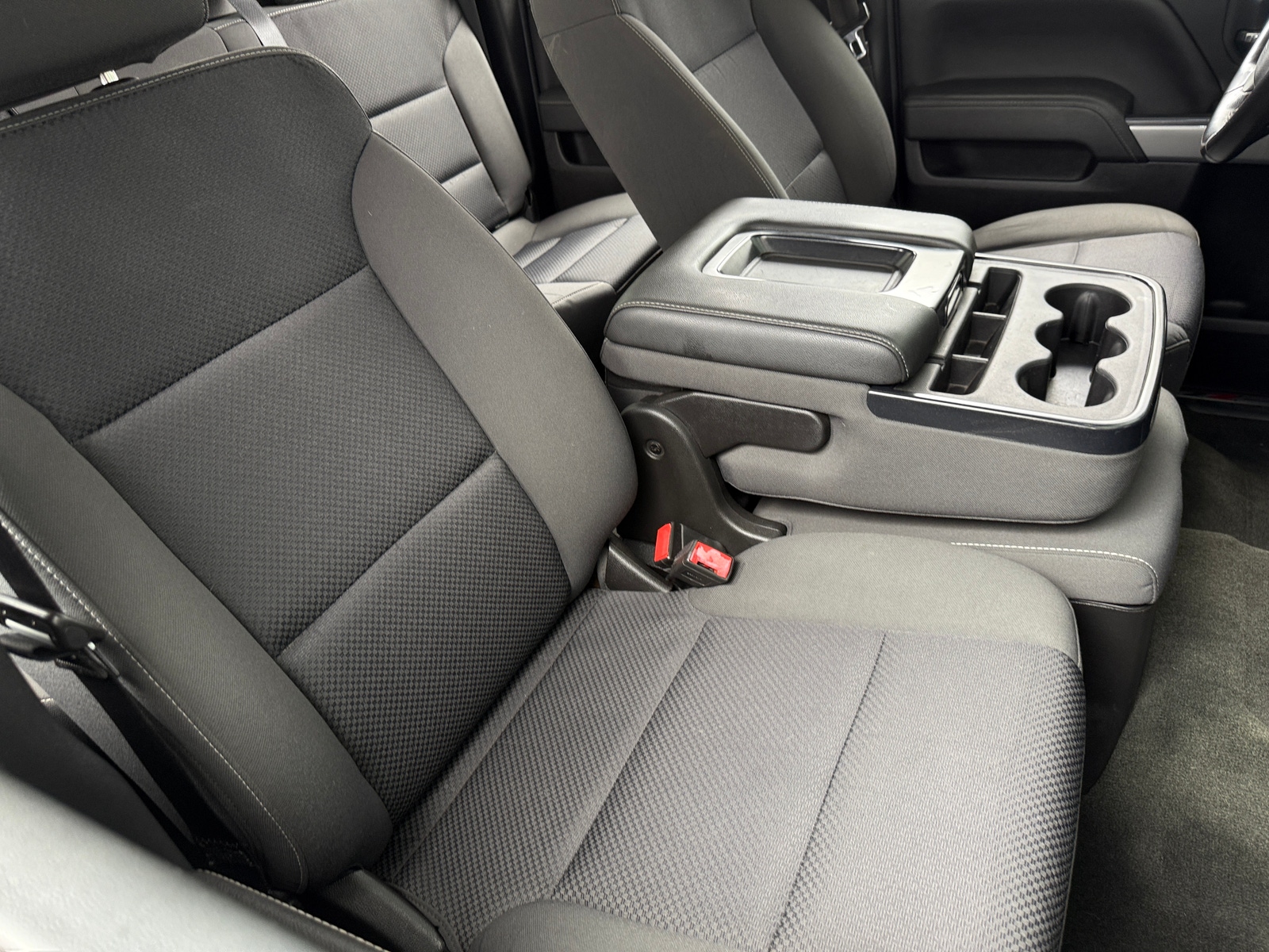 Thumbnail: 2018 Chevrolet Silverado 1500 - 2