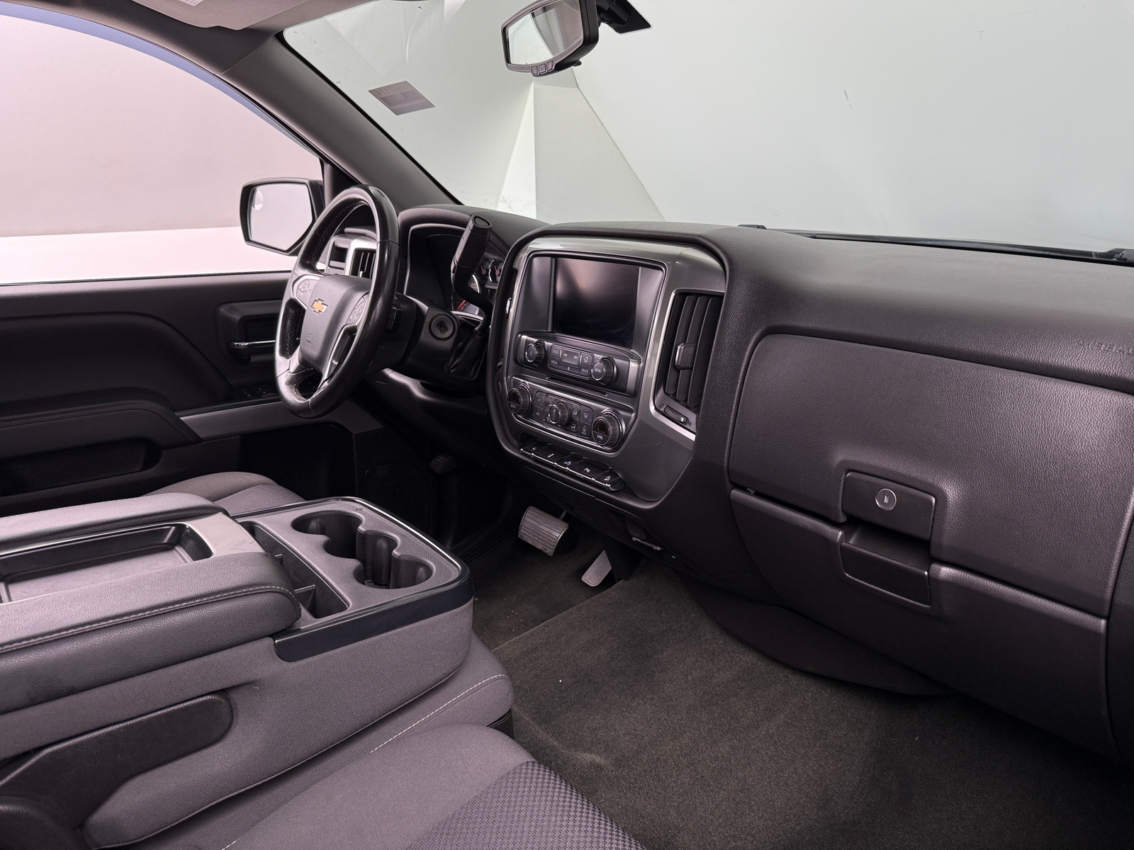 Thumbnail: 2018 Chevrolet Silverado 1500 - 3