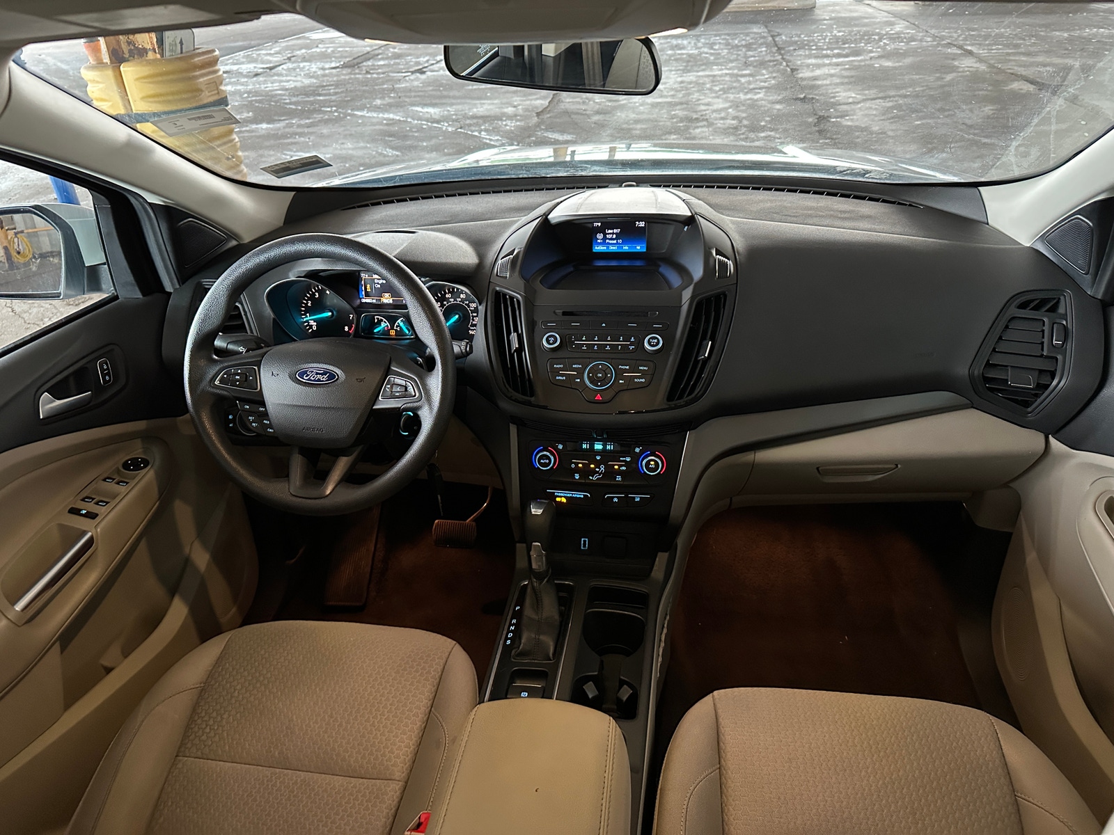 Thumbnail: 2017 Ford Escape - 3