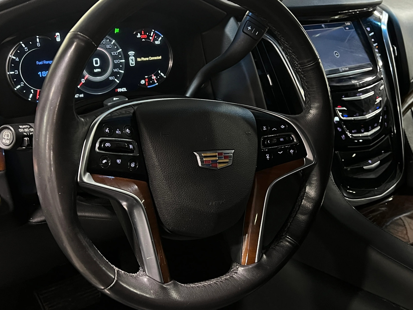 Thumbnail: 2019 Cadillac Escalade - 4
