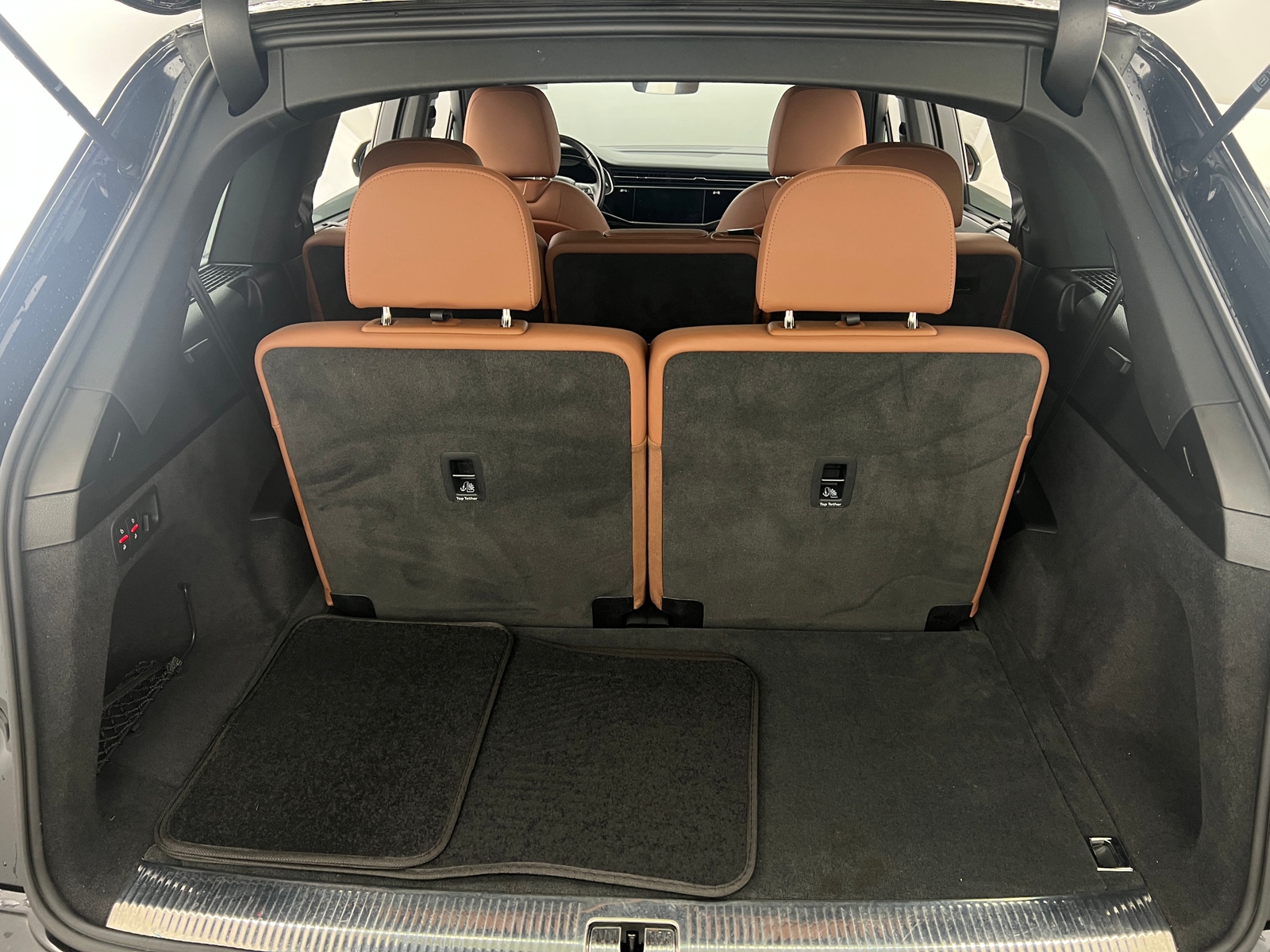 Thumbnail: 2021 Audi Q7 - 6