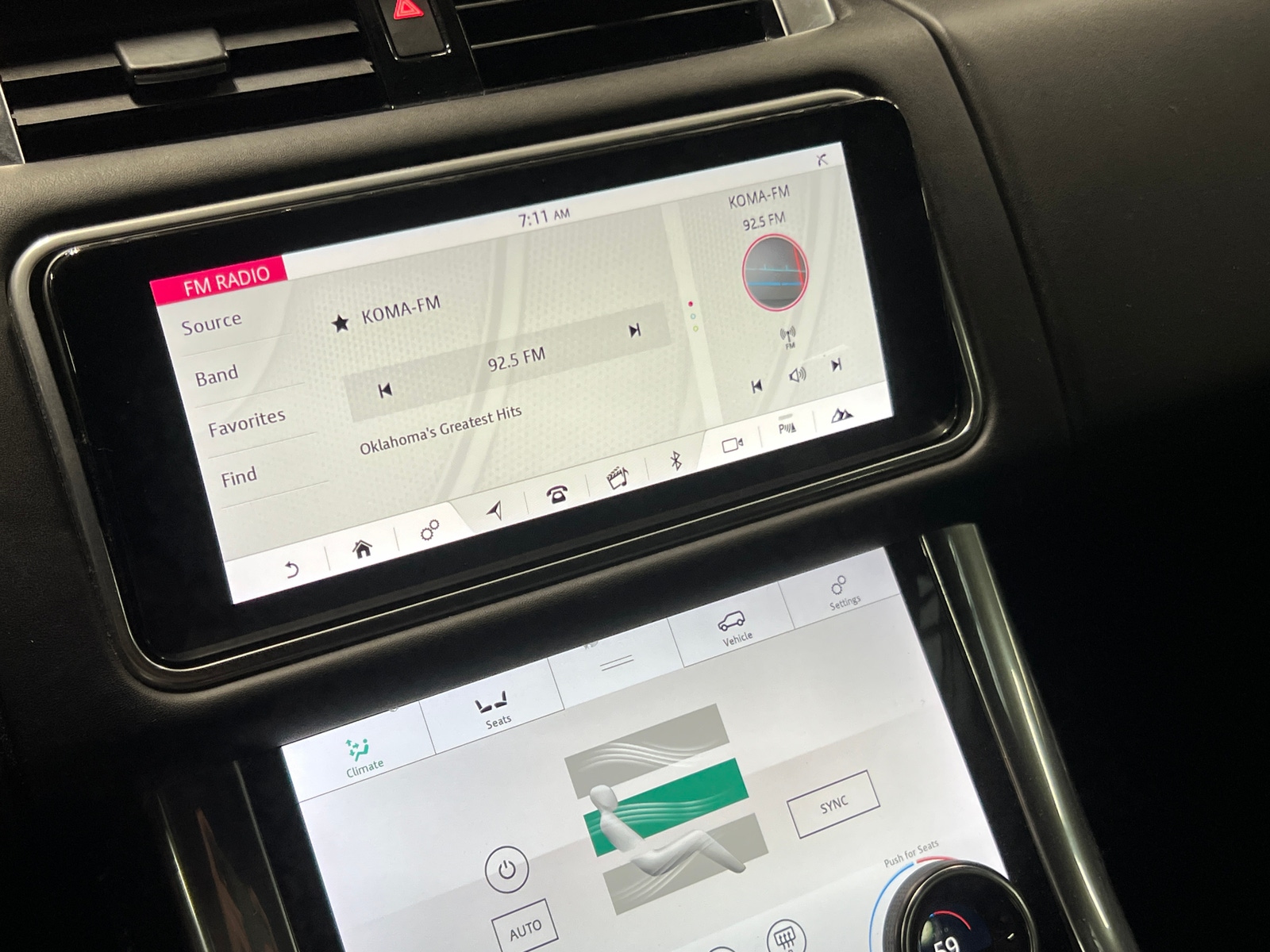 Thumbnail: 2020 Land Rover Range Rover Sport - 3