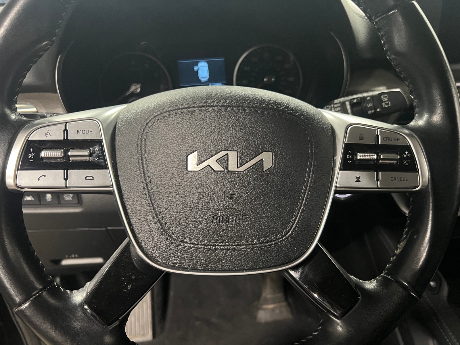 Thumbnail: 2022 Kia Telluride - 4