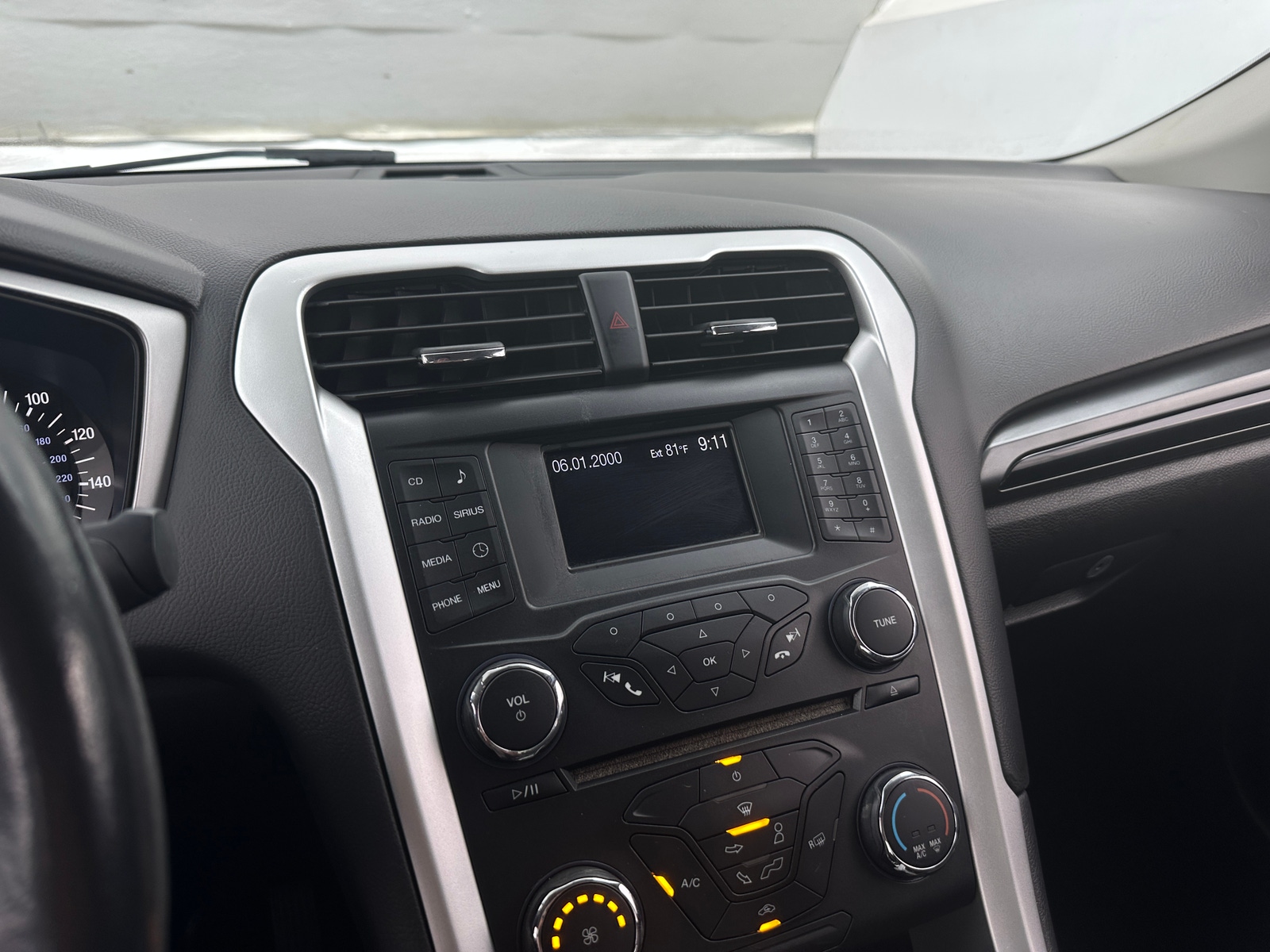 Thumbnail: 2013 Ford Fusion - 4