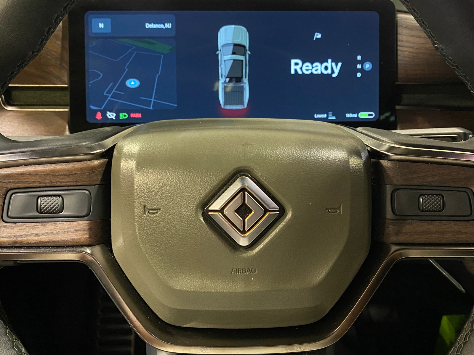 Thumbnail: 2022 Rivian R1T - 4
