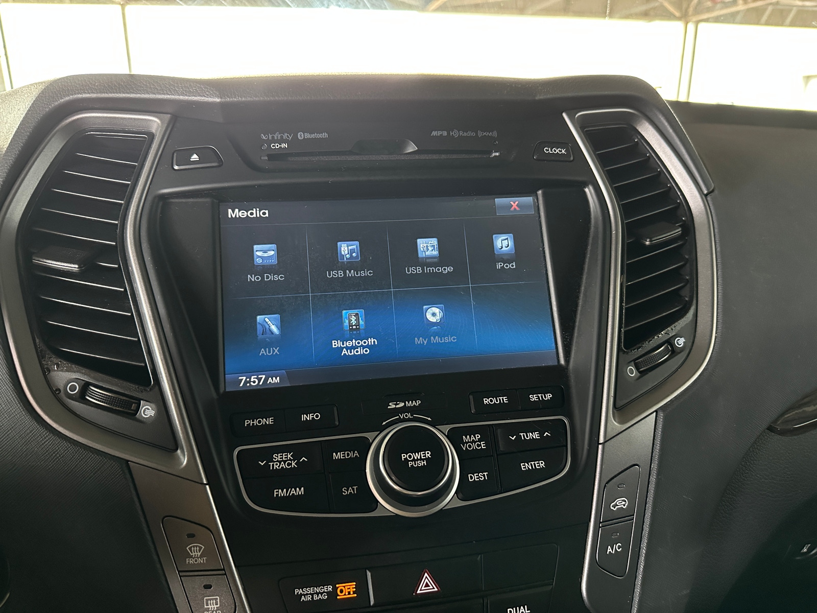 Thumbnail: 2013 Hyundai Santa Fe - 4
