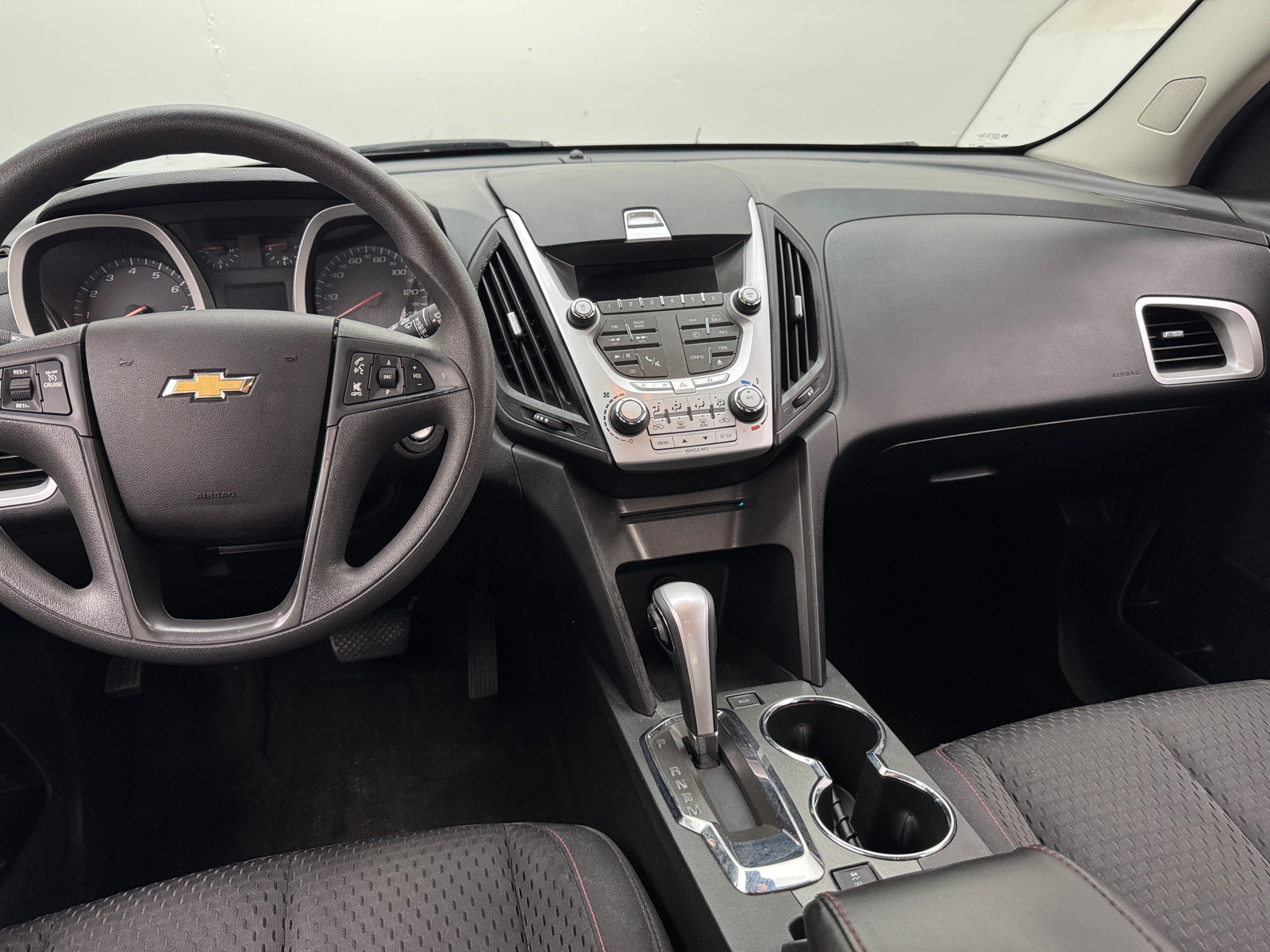 Thumbnail: 2015 Chevrolet Equinox - 3
