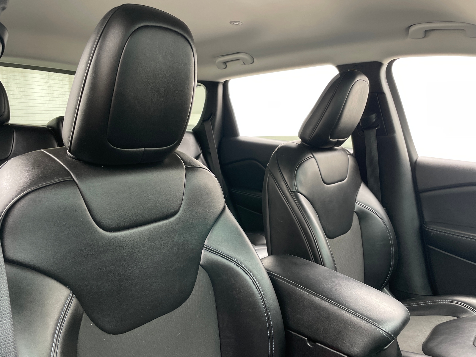 Thumbnail: 2019 Jeep Cherokee - 2