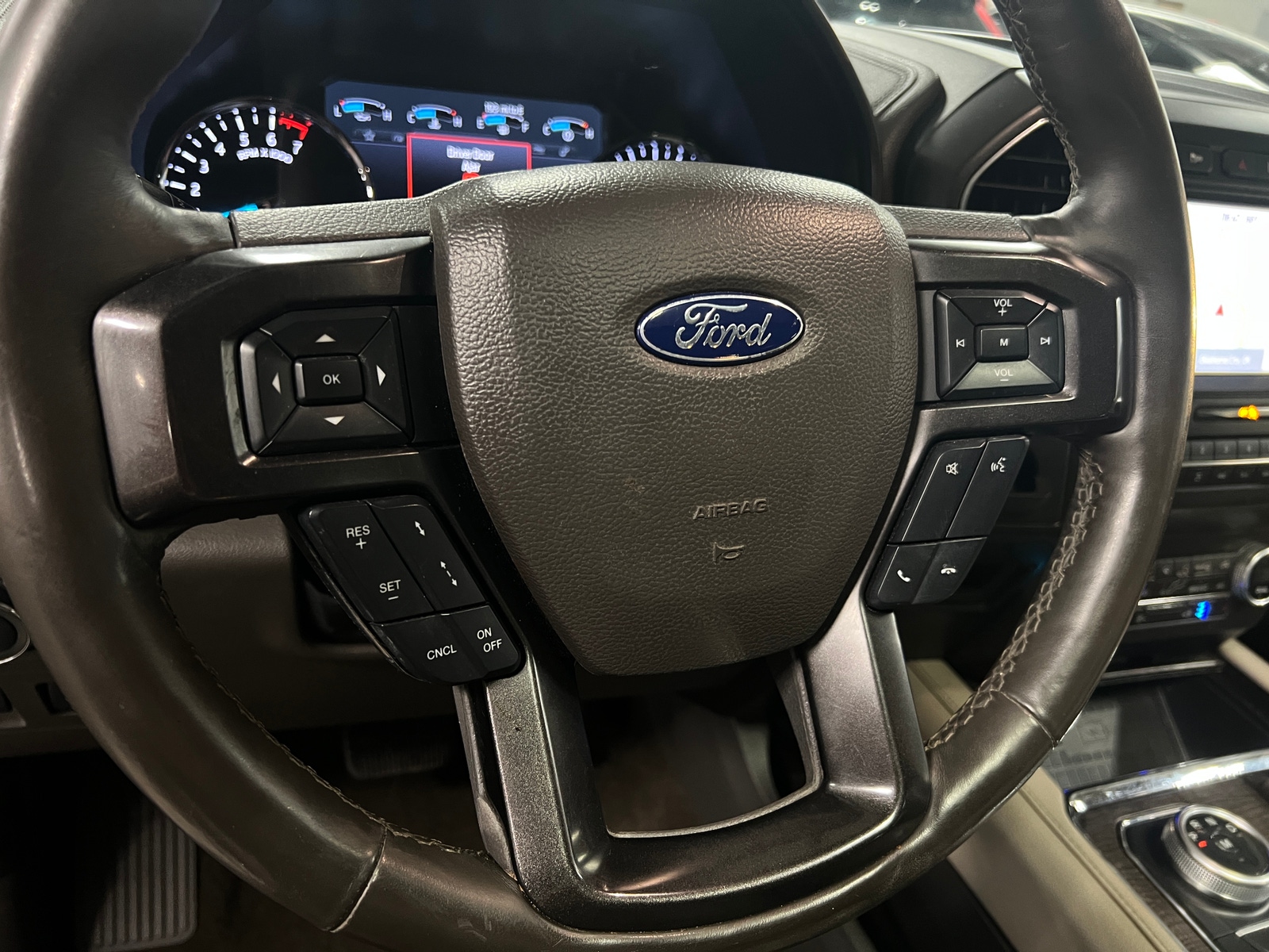 Thumbnail: 2021 Ford Expedition - 4