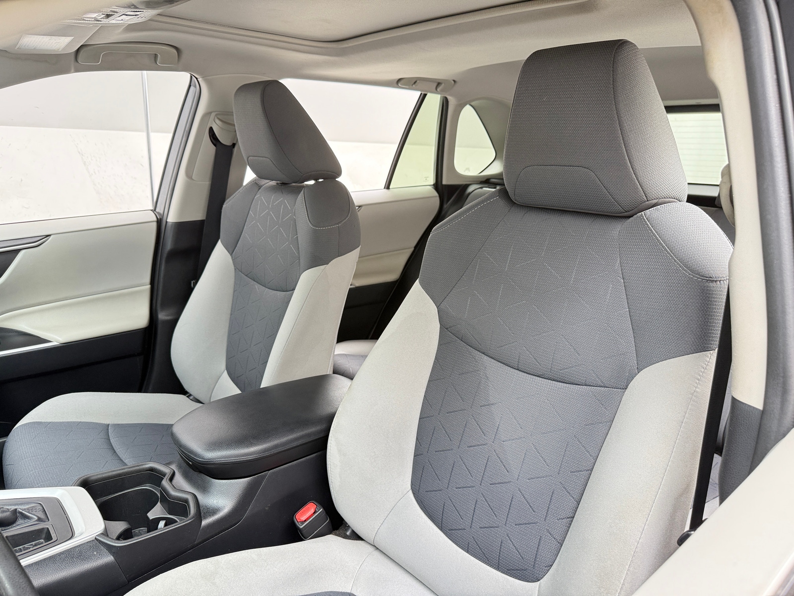 Thumbnail: 2019 Toyota RAV4 - 2