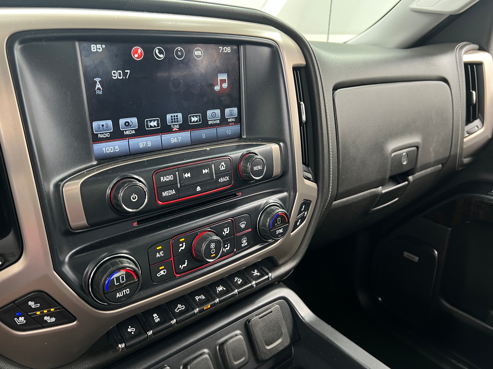 Thumbnail: 2016 GMC Sierra 1500 - 3