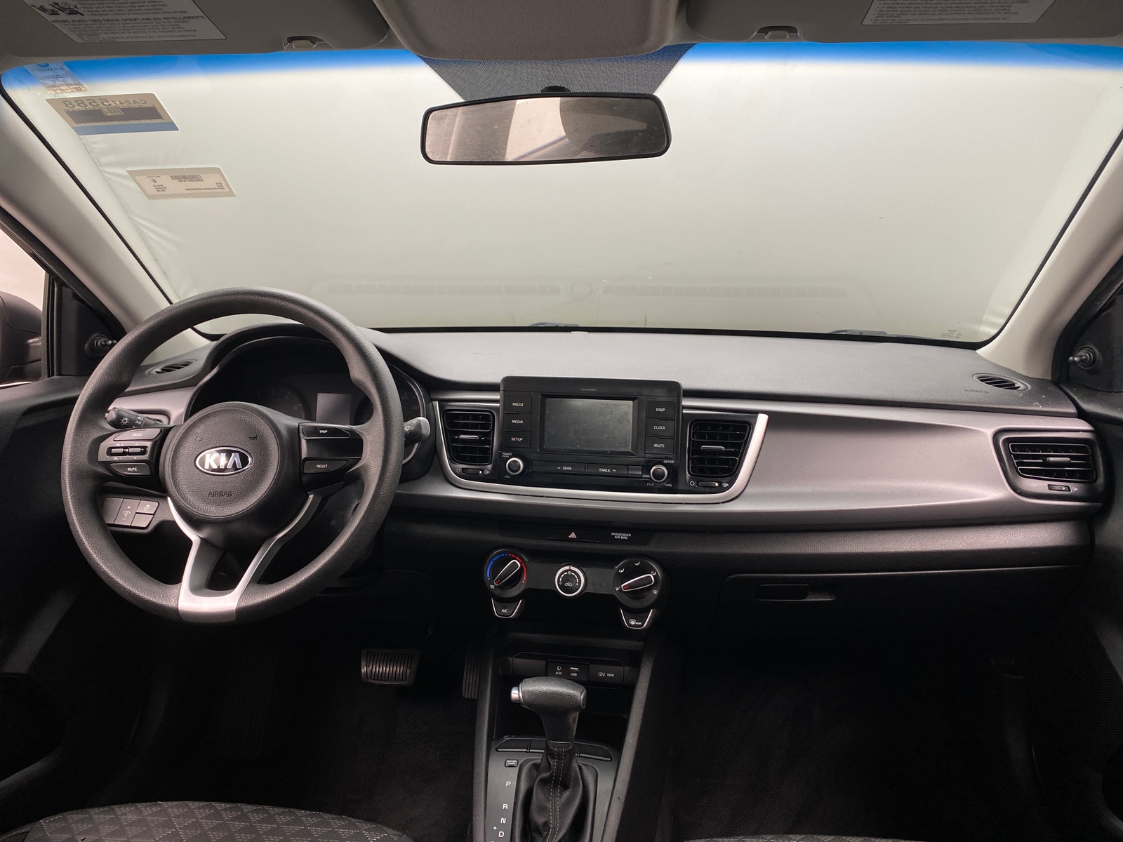 Thumbnail: 2018 Kia Rio - 3