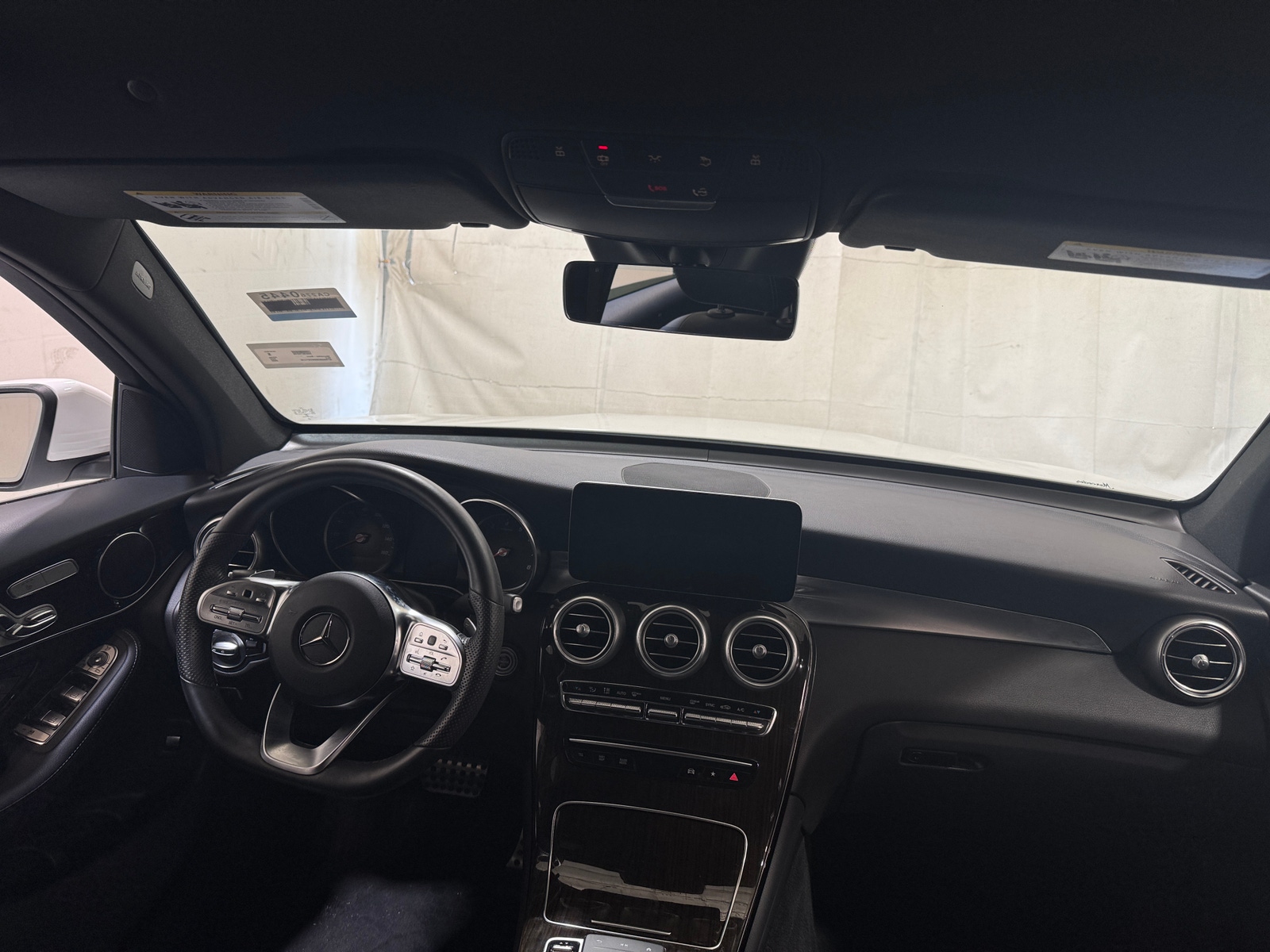 Thumbnail: 2022 Mercedes-Benz GLC - 2