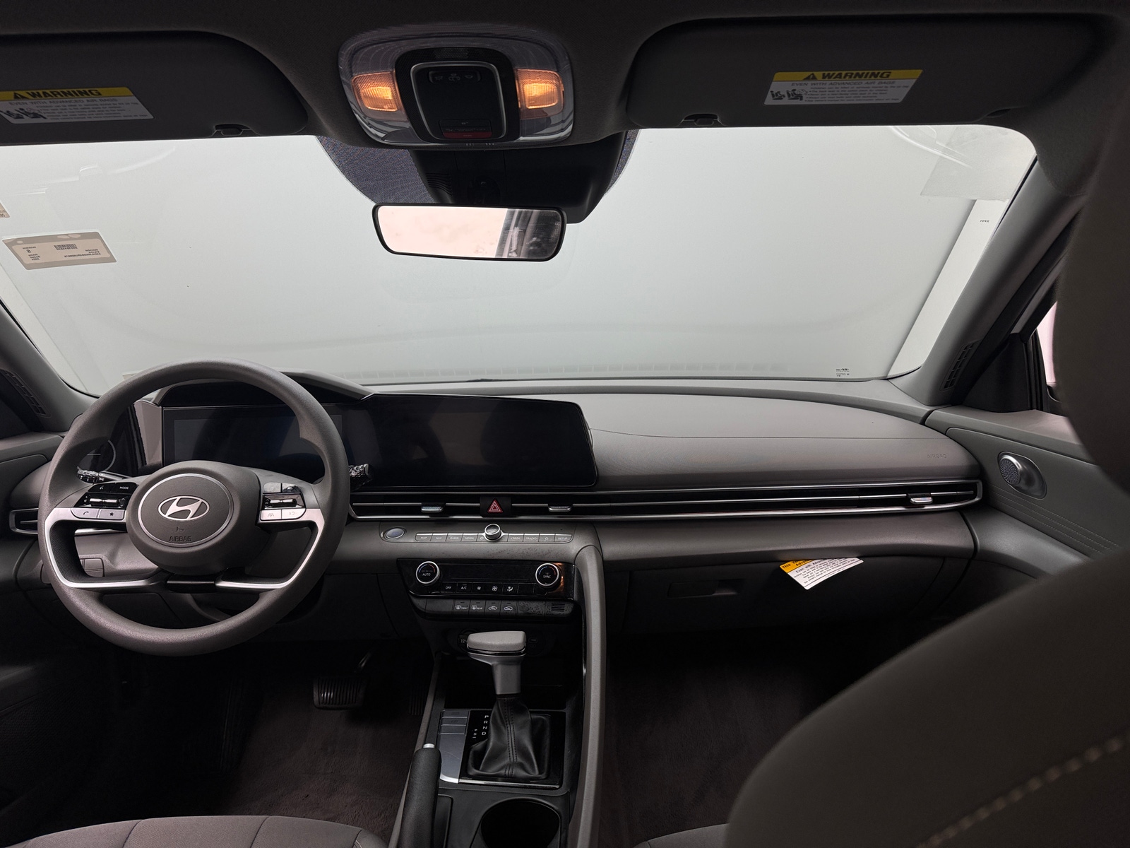 Thumbnail: 2024 Hyundai Elantra - 3