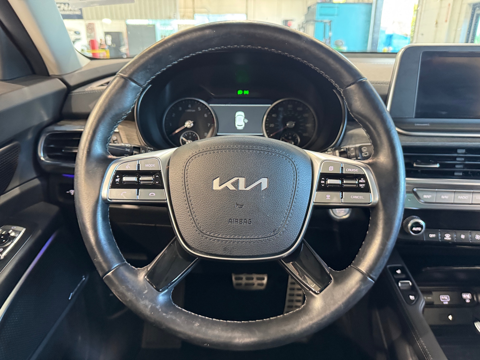Thumbnail: 2022 Kia Telluride - 4