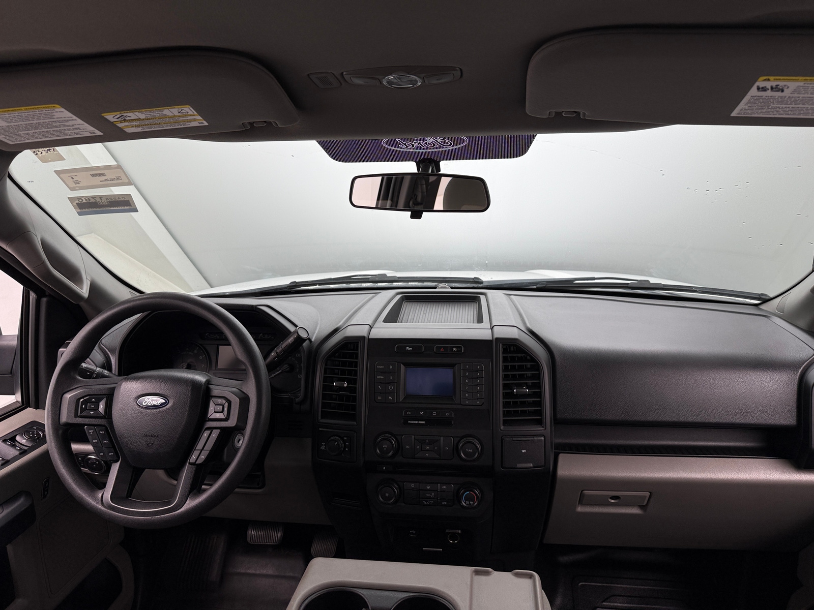 Thumbnail: 2018 Ford Econoline - 3