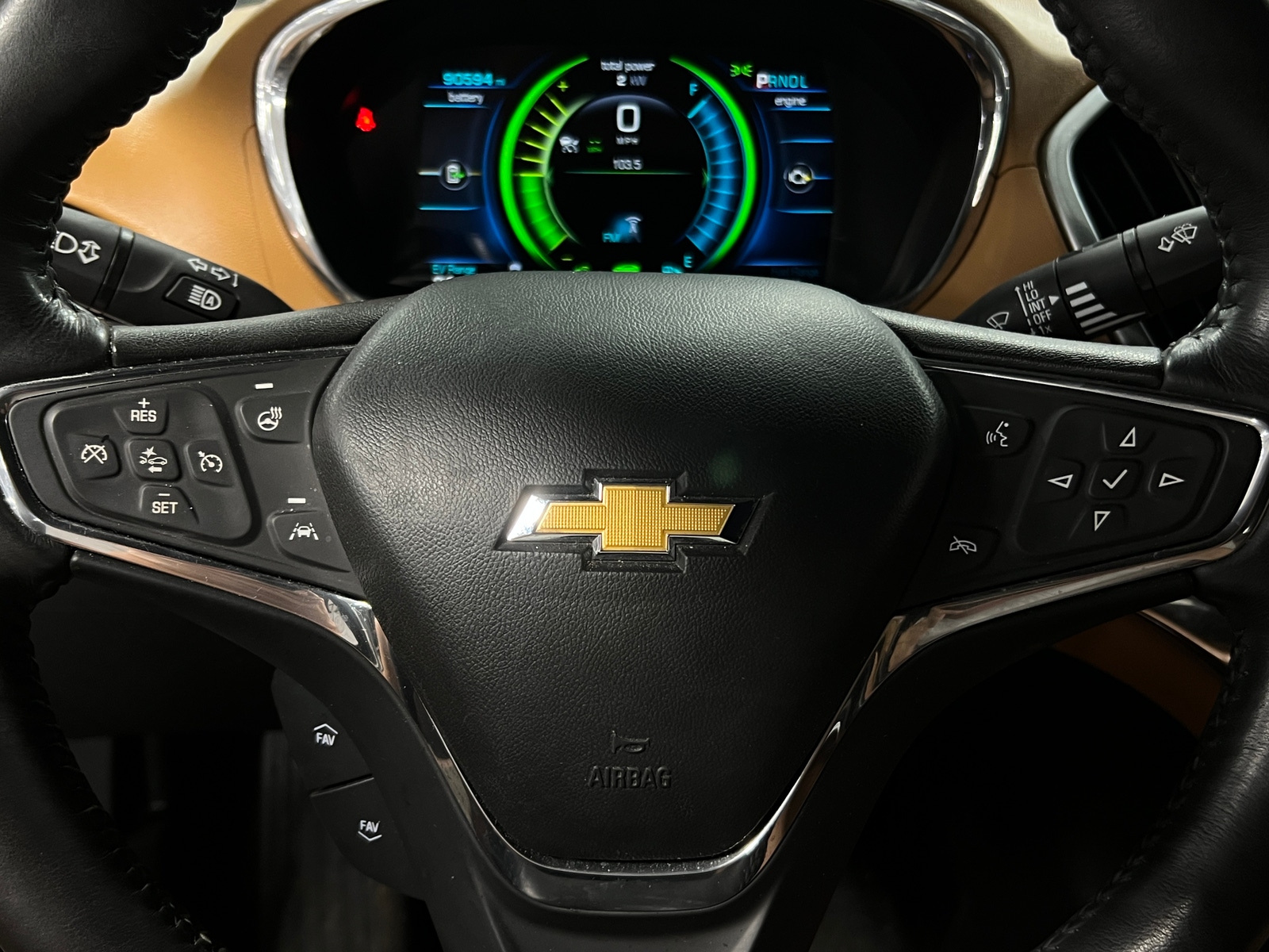 Thumbnail: 2017 Chevrolet Volt - 4