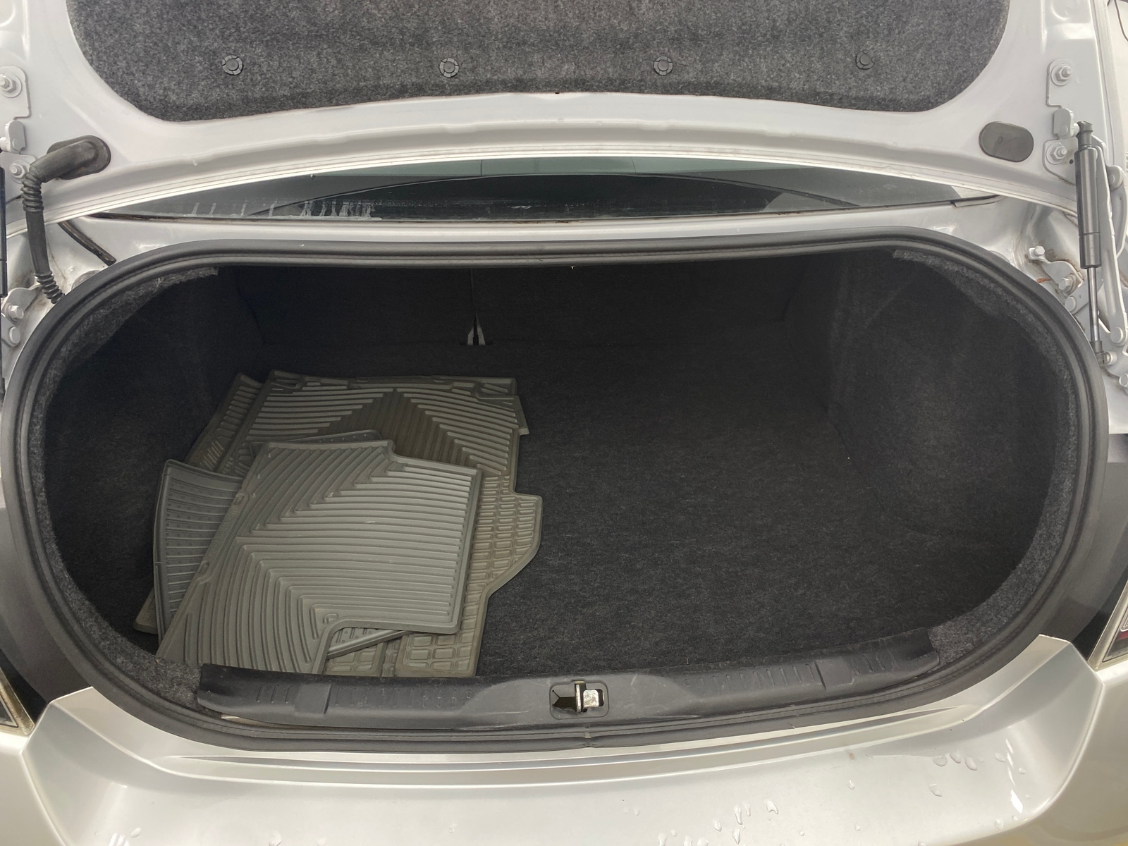 Thumbnail: 2012 Nissan Sentra - 7