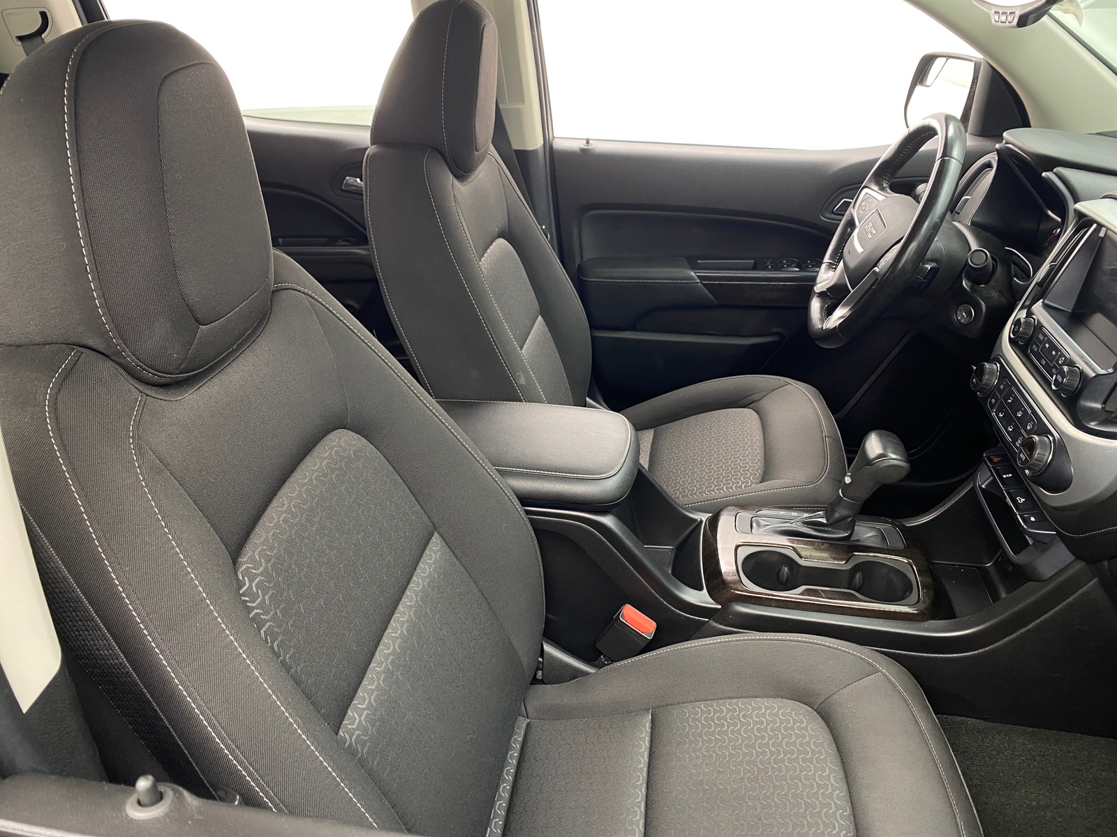 Thumbnail: 2017 GMC Canyon - 2